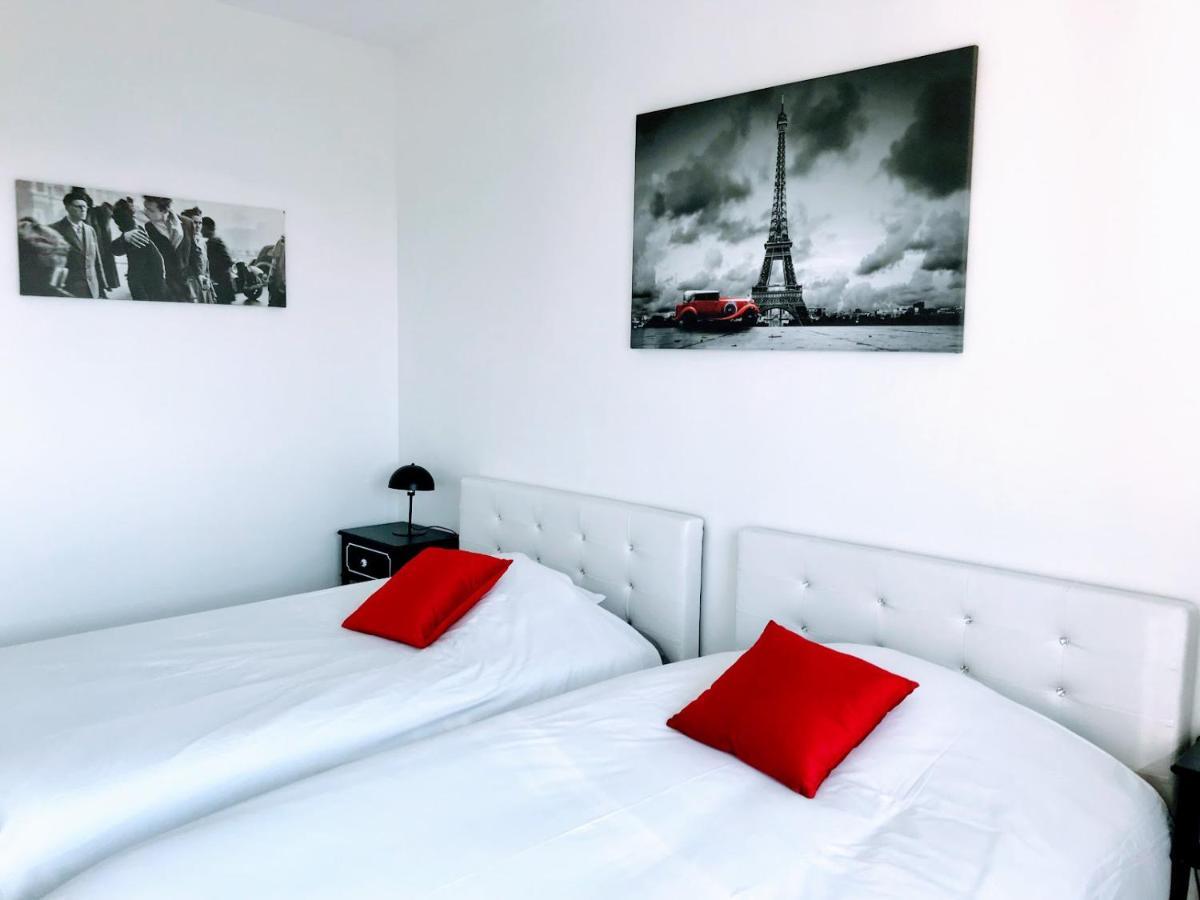 Eiffel Tower Penthouse Apartment Paris Luaran gambar